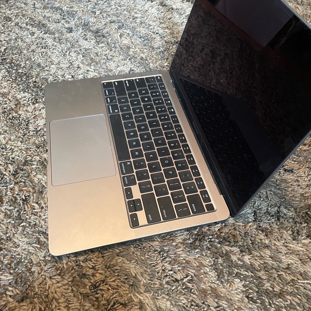MacBook Air - Picture 3 of 3
